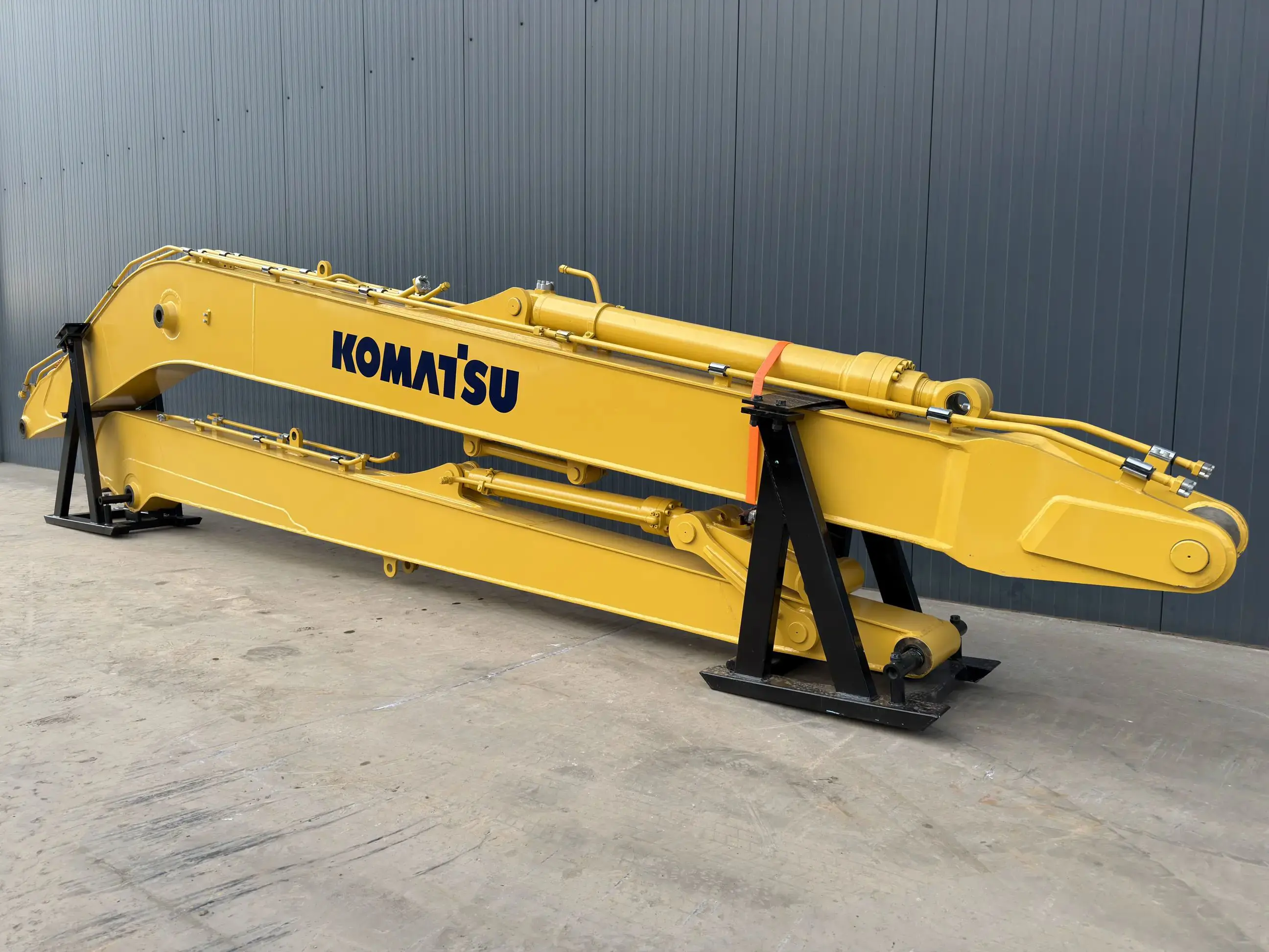 Komatsu PC200 15 mtr – #907893 – Smitma